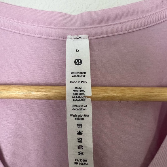 Lululemon light purple t-shirt - Picture 4 of 4